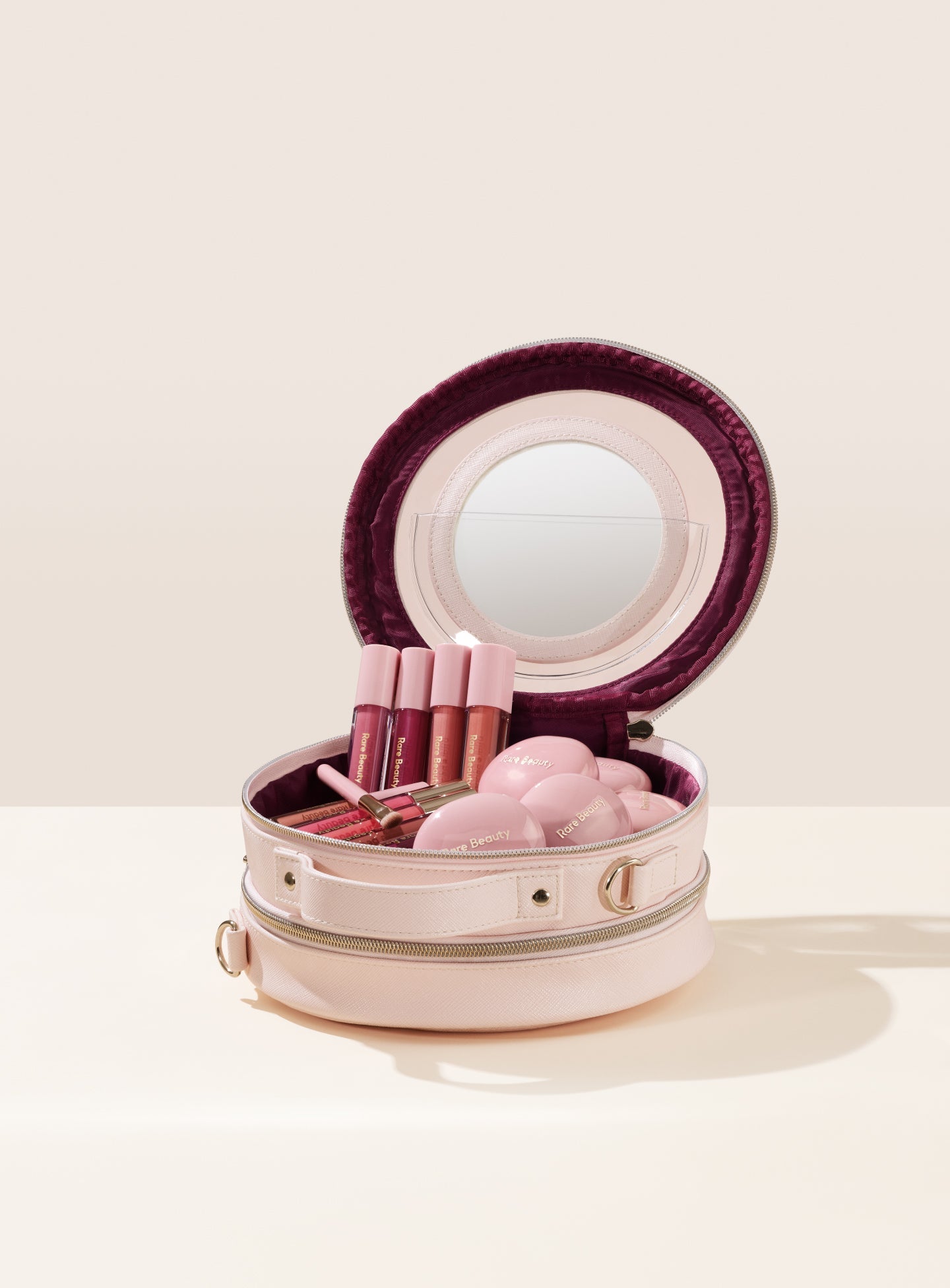 Rare Beauty Makeup Bag Circular โ AโขShop MX